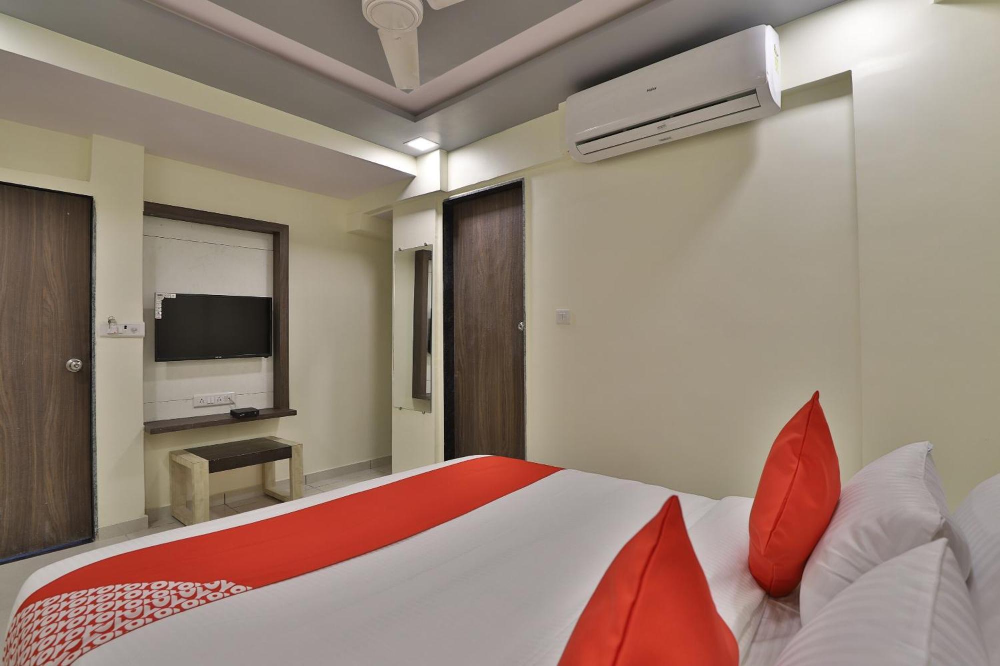 Hotel O Sunway Ahmedabad Exterior photo